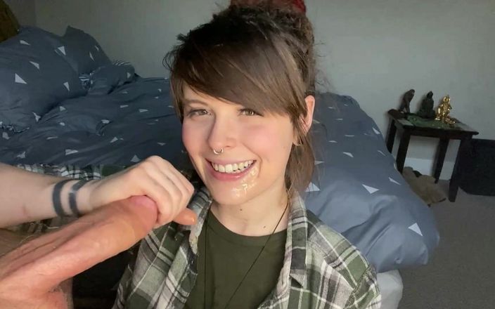 Olivia Jarden: Một pov thổi kèn ahegao ướt át cho bạn!