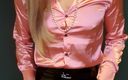 Jessica XD: 粉色缎面衬衫和新的 pvc 裙子