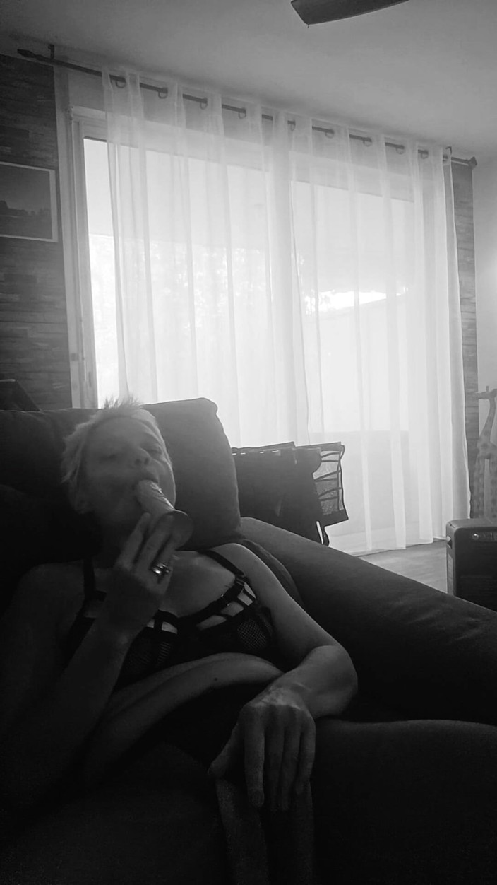 Sofy13: Sexy Sex in Schwarz-weiß