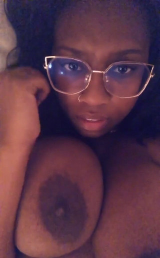 Diamond: Yatakta yatıyorum ve seni düşünüyorum