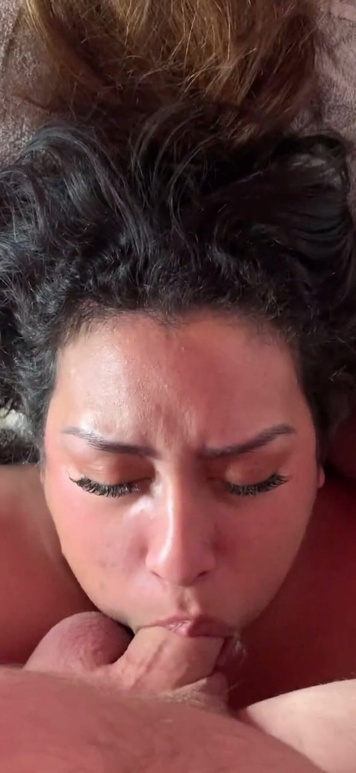 Sandn420: Bavaglio sulla mia troia del cazzo e sborra in gola