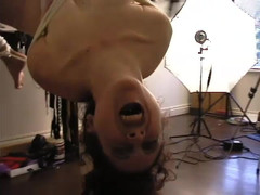 Hogtied by Kink: Brandon và Lyssa