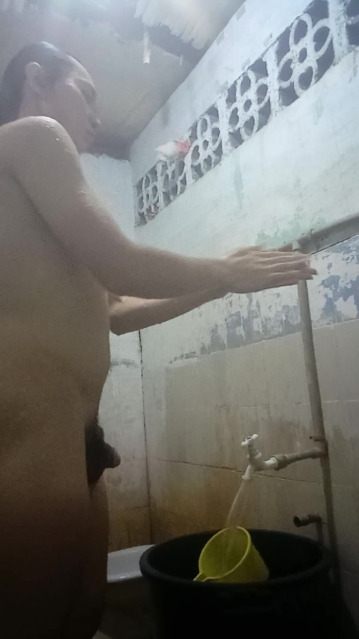 Reynalda Paler: Reyna se baña en Cr para oler limpio y limpio