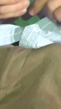 欲求不満な看護師MILFが患者のペニスに激しく乗る