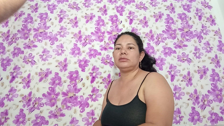 Valkyrie and Luigy Couple: Mamadora Experta Garganta Profunda