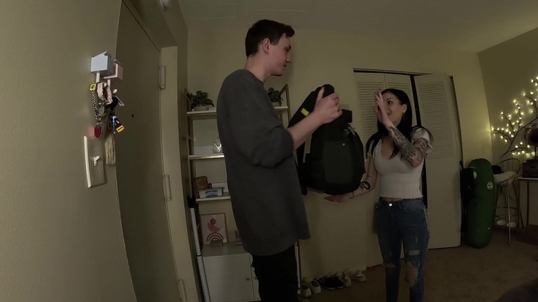 Jay Bond: Cheating Jade Fucks Her Boyfriend's Best Friend