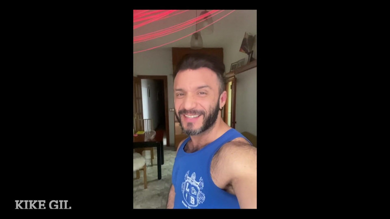 Kike gil: Hunk Masturbating