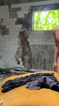 Conocí a un chico grande en la granja de mi padrastro