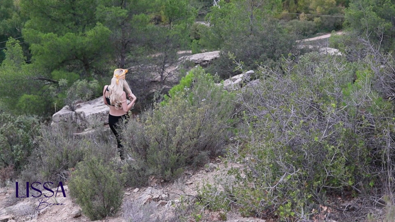 Lissa Brown: Rutyna jogi z nieznajomym