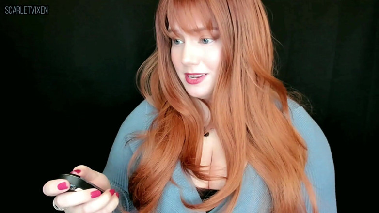 Scarlet Vixen: Tai nạn tia thu nhỏ
