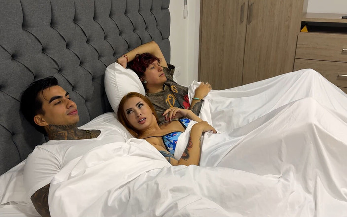 ChristianChauxx: 我操我继兄弟的女朋友，用精液填满她。