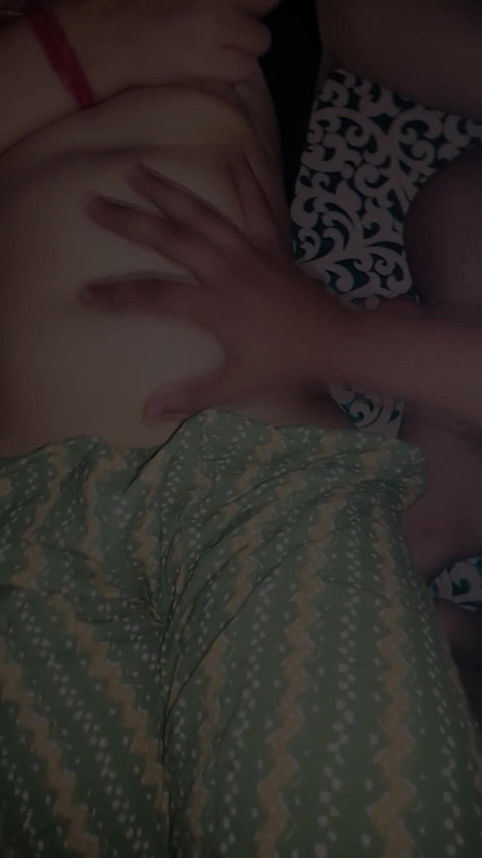 Roobi sharma: सौतेली मम्मी का रात में उसके सौतेले बेटे द्वारा नाभि खेल