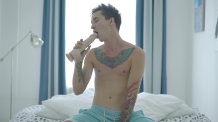 Gay Deluxe: land ko prasann karna 2