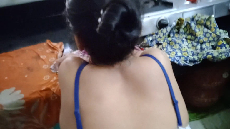 Anar Kali: Panggilan kepada hamba bhabhi panas mengongkek pelayannya, pepek panas, buah...