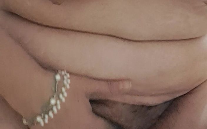 Mommy big hairy pussy: Nach dem sex uriniert ich