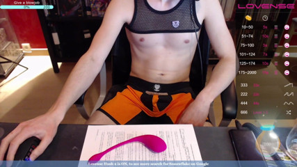 Snauwflake: Snauwflake is having fun on chaturbate - Part 1