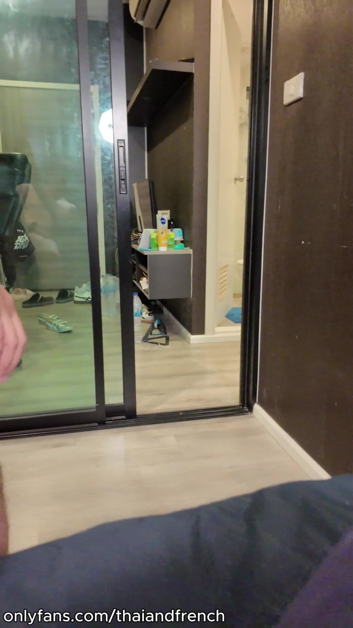 ThaiAndFrench: 예쁜 19세 태국 소녀가 모든 체위를 취하며 큰 얼굴 부위를 얻는다