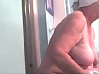 BBW nurse Vicki adventures with friends: La mia matrigna dopo la doccia
