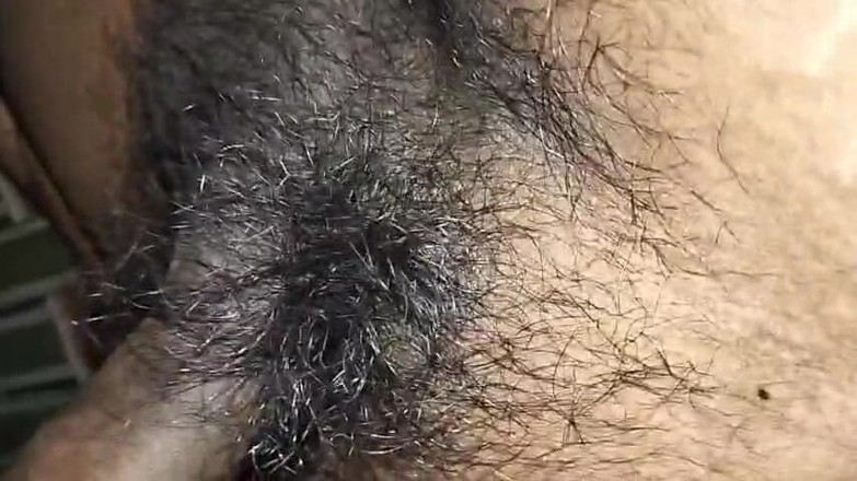 Desi Tits: Asiática gostosa masturbando