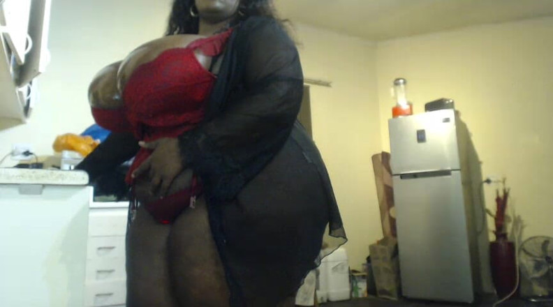 Legendary Booty Overdose: Zralá SSBBW Monsterous Prsa Škádlení