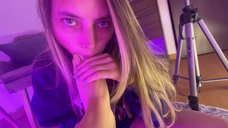 scarlettandc: 足部崇拜恋物癖合辑