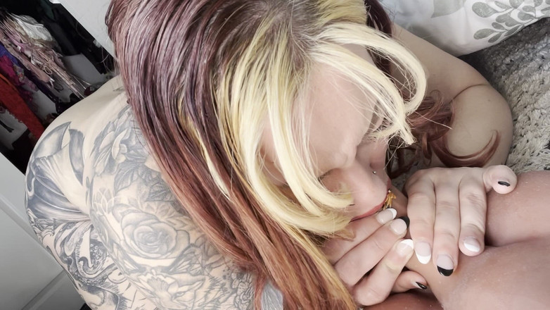 ChandlerKnight: Tiny man vs giantessa: diventare un piccolo cuck