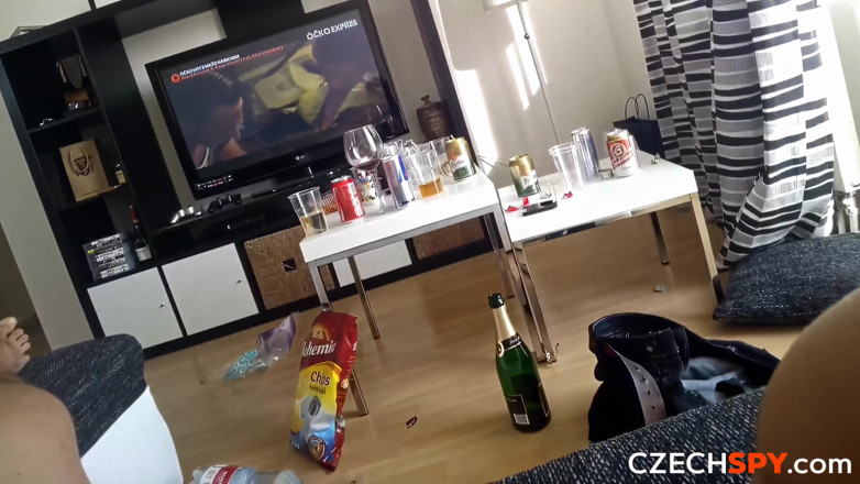 CzechSPI: 捷克7：狂野之夜 - 迪斯科舞厅的3个女人