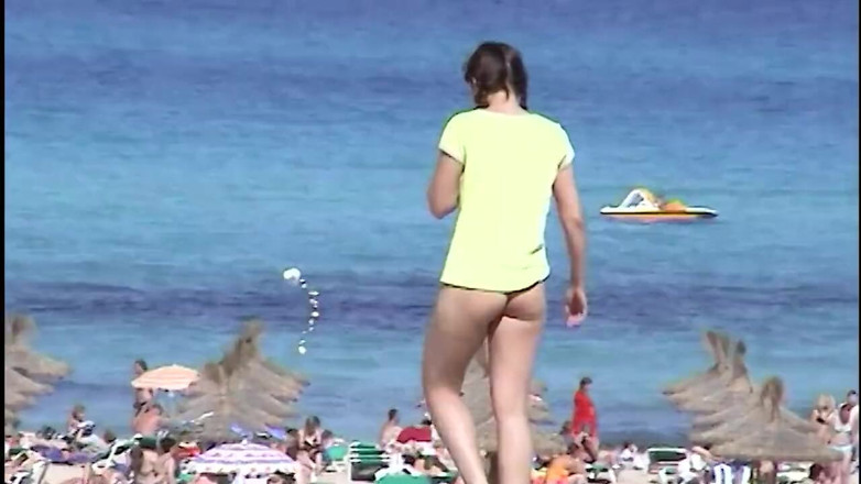 Beachbitches: समुद्र तट पर कमीने चेज़र