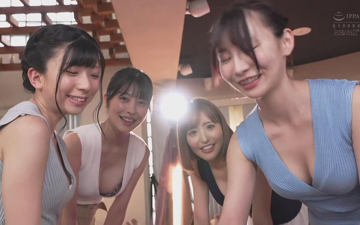 Hottie Paradise: フォーレディースにからかわれ、シコられました。パンチラ、太ももコキ、囁き淫語。2