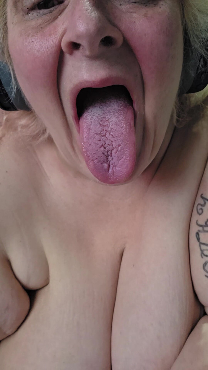 HerculesnVENUS: Lizanie dupka jest jedynym celem tej dziwki