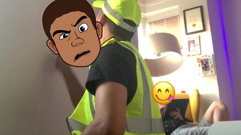 Hot dick in your ass: Duvarı boyarken azdım ve arkadaşımın önünde mastürbasyon yaptım.