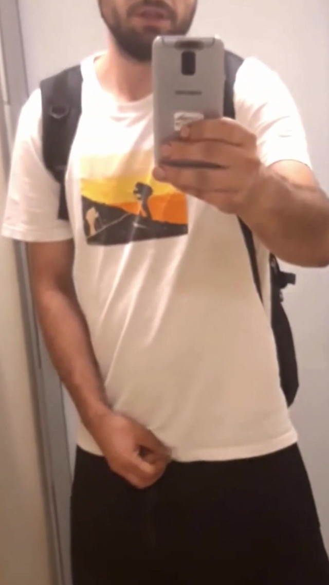Play in Elevator (Jerkoff lover)