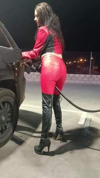 Tanken in Leder Und Boots