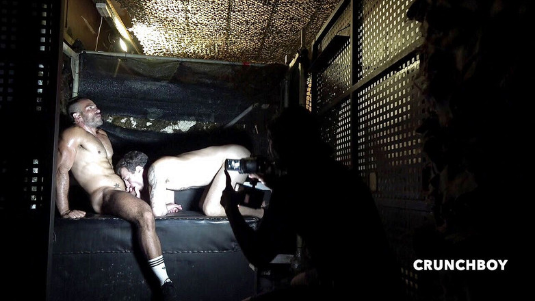 Fetish bareback party in backroom: Ayden TaylorはNicolas Bardemによって生で使用