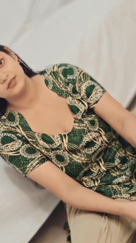 Chica india en casero