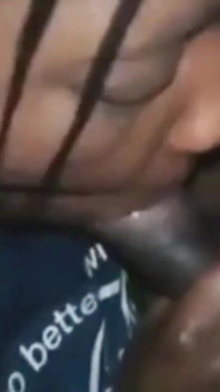 चूसना बड़ा काला लंड सड़क पर कराह रही है