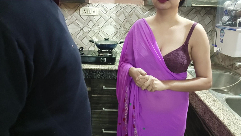 Hornycouple149: Desi indická nevlastní máma překvapí svého nevlastního syna Viveka na...