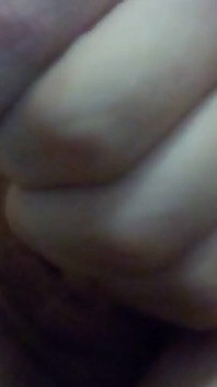 First Glimspe at Kush's Pussy