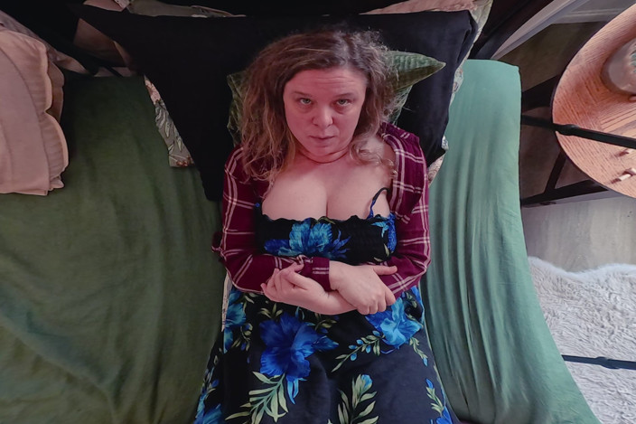 Erin Electra VR: La lezione di sesso a casa della matrigna