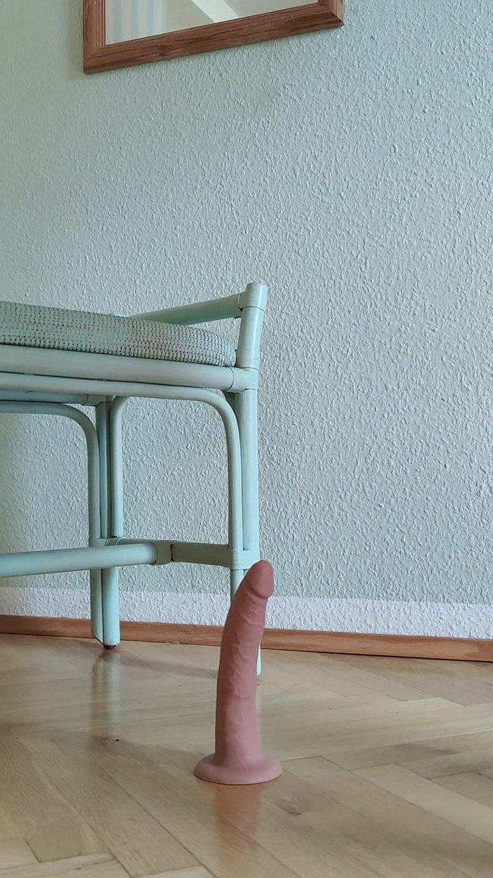Aimee La Faye: Footjob! Líbí se ti, kdybych tě takhle rozmazloval?