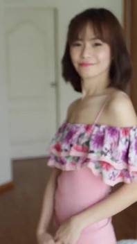 Ladyboystar - สาวประเภทสองผอมบางมือใหม่เดินทางมาห้องฉันเพื่อมีเซ็กส์