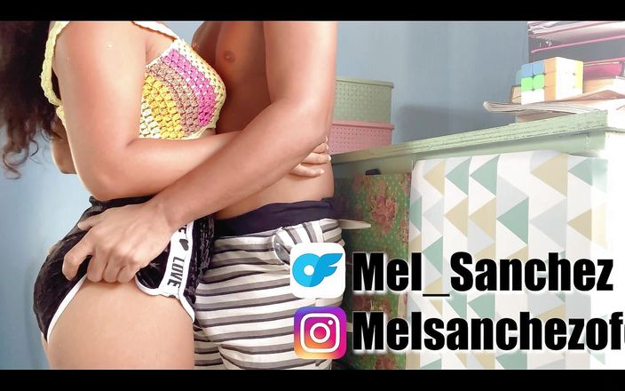 Mel Sanchez: Tôi hôn bạn của bạn trai tôi và tôi chắc...