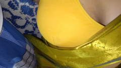Palani69: 집에서 마누라를 따먹지 않을 때 집주인과 공동 침대를 공유하는 하녀