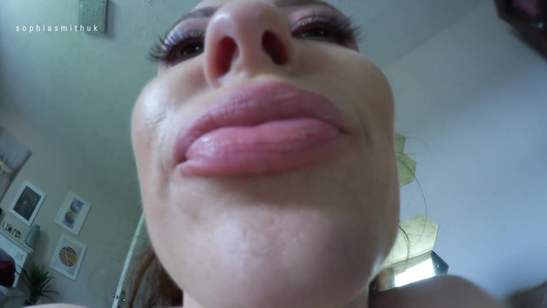 SophiaSmithUK: Lasă-mă să te ling