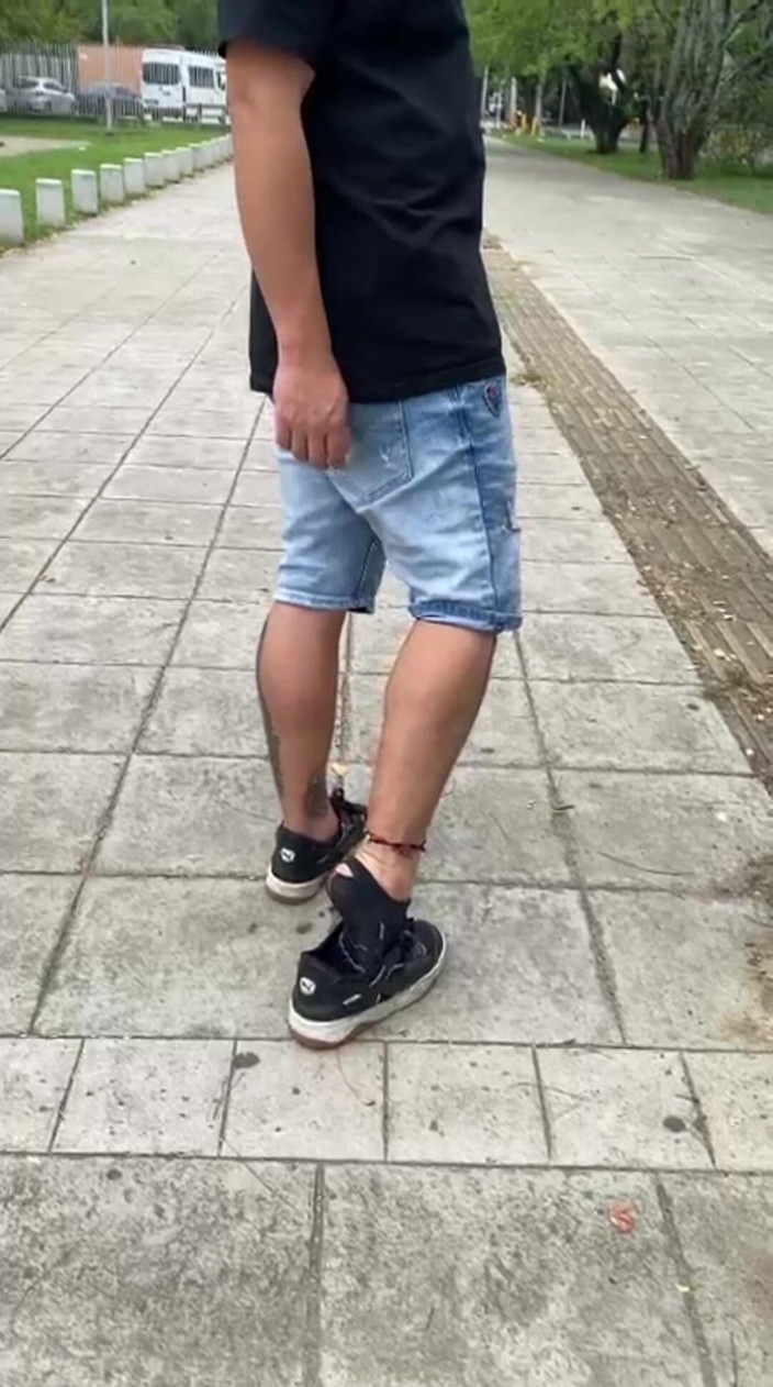Mr Feet Colombia: I Let You Enjoy My Sweaty and Torn Stockings From...