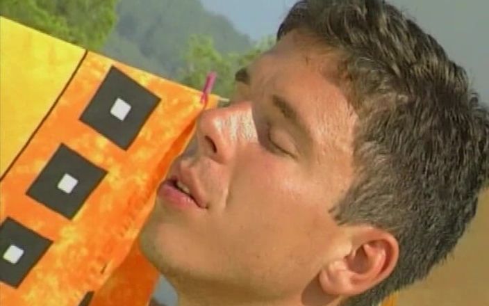 Deutschland Porno X: Woman Is Allowed to Wash Herself and Thanks Him with...
