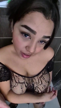 Mia moglie con lingerie, spero che ti piaccia. Noi