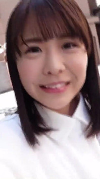 Gadis imut ini lagi asik muasin memeknya sendirian! Amatir yang membiarkanmu muncrat di dalam - 3