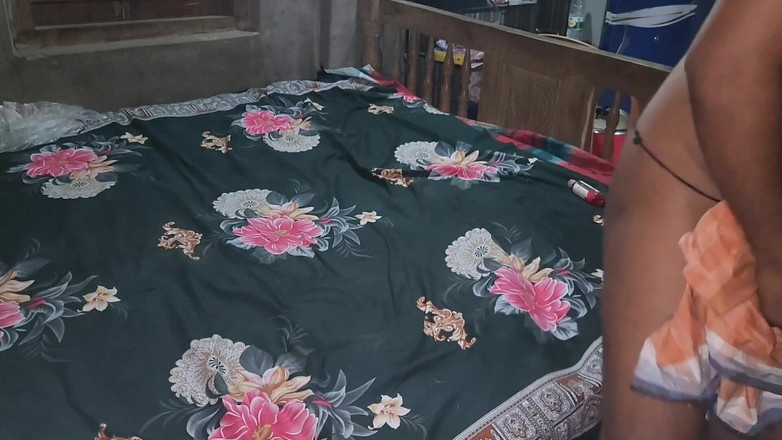 Akhi moni: Романтичне секс-відео чоловіка дружини, частина 03