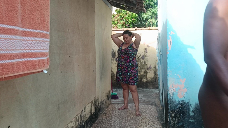 Sharinga: Picking up Neighbor at Home